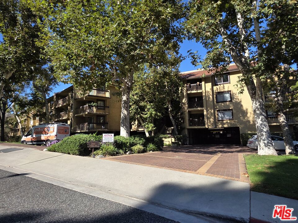 3481 Stancrest Drive 211 — photo