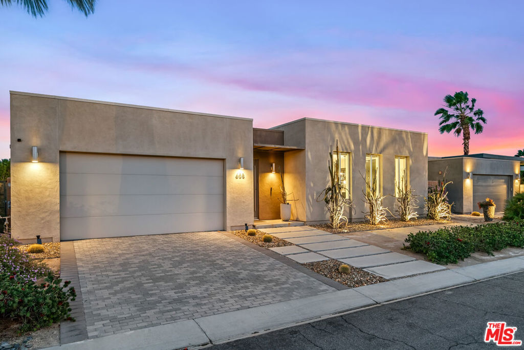 658 Dominion Way — photo