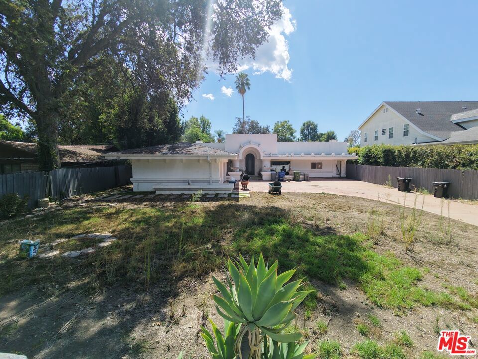 23460 Hatteras Street — photo