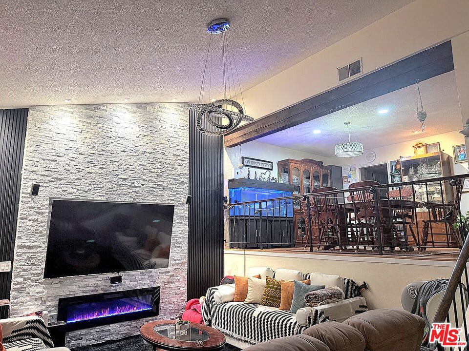 9041 Van Nuys Boulevard 210 — photo