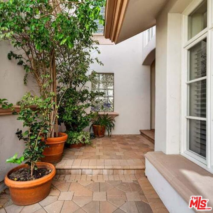 12699 Promontory Road — photo