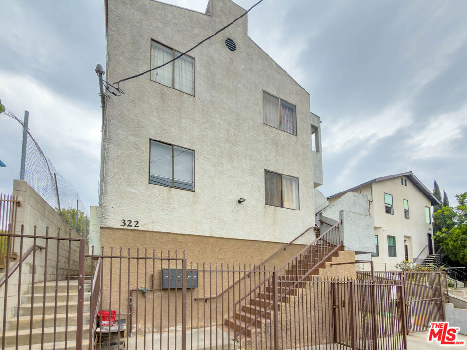 322 N Benton Way 2 — photo