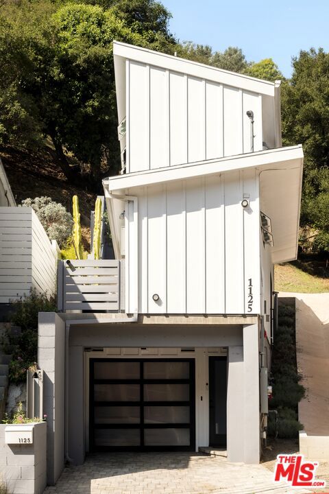 1125 N Beverly Glen Boulevard — photo