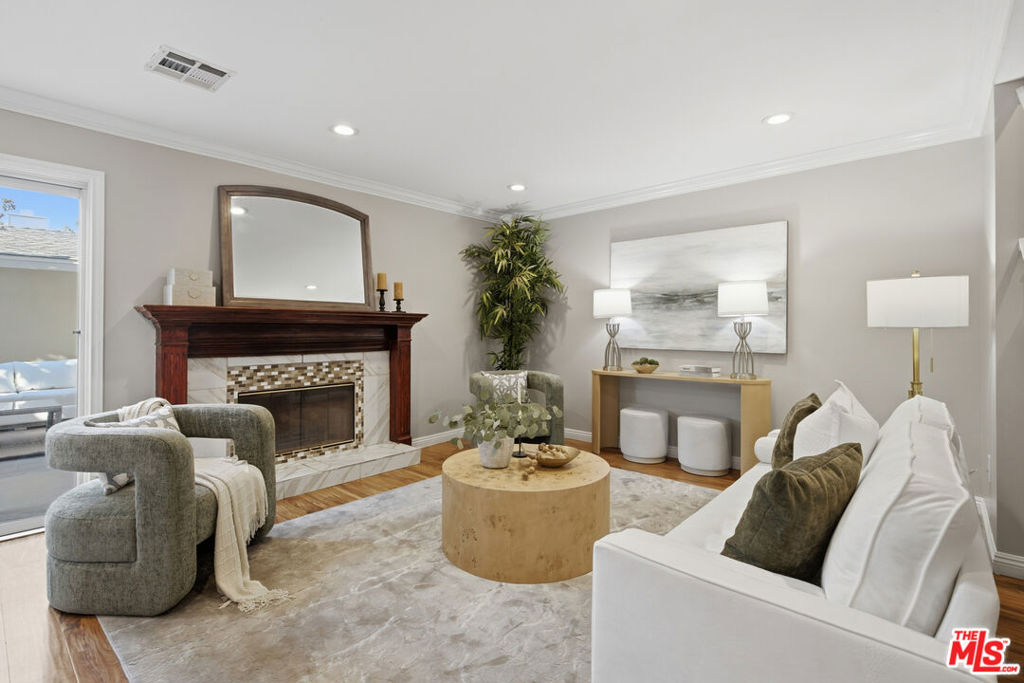 26206 Alizia Canyon Drive — photo