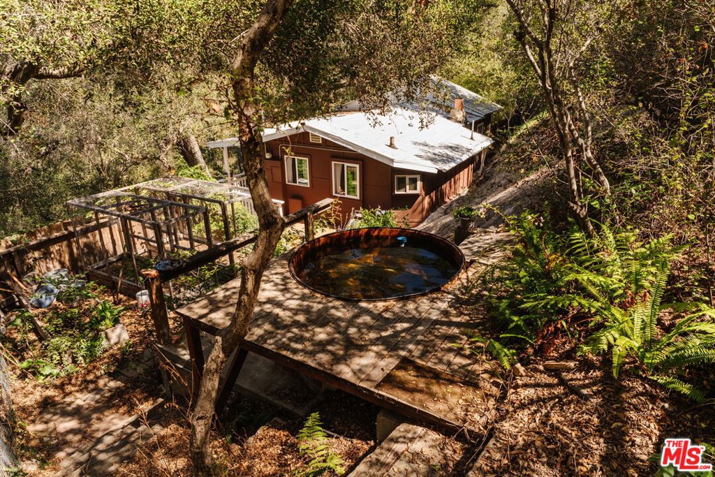 1237 Old Topanga Canyon Road — photo