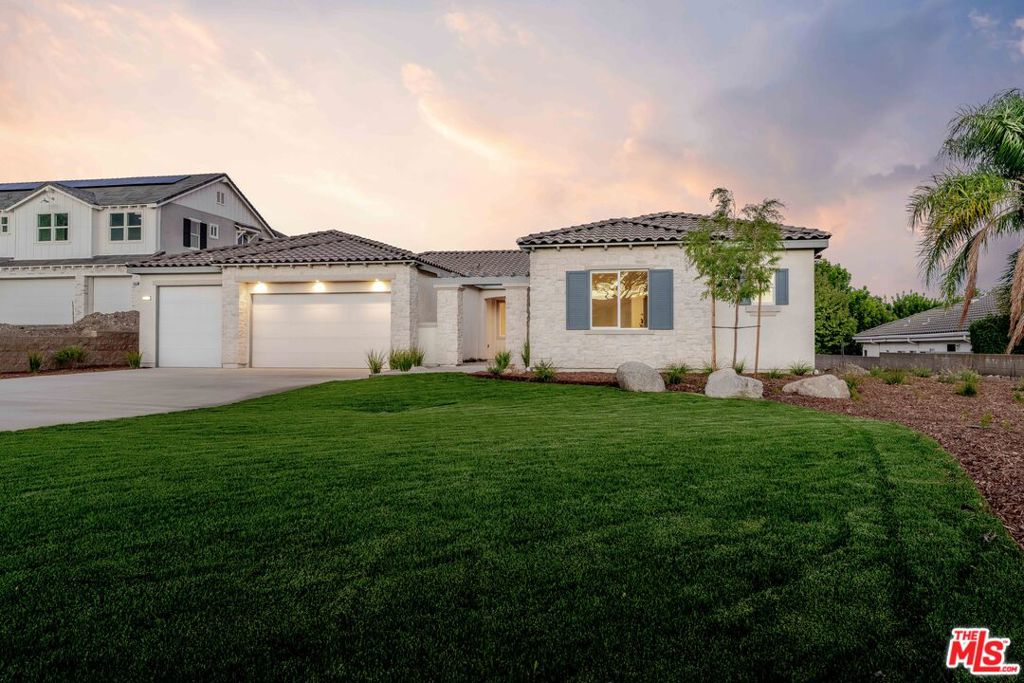 5640 Brittany Court — photo