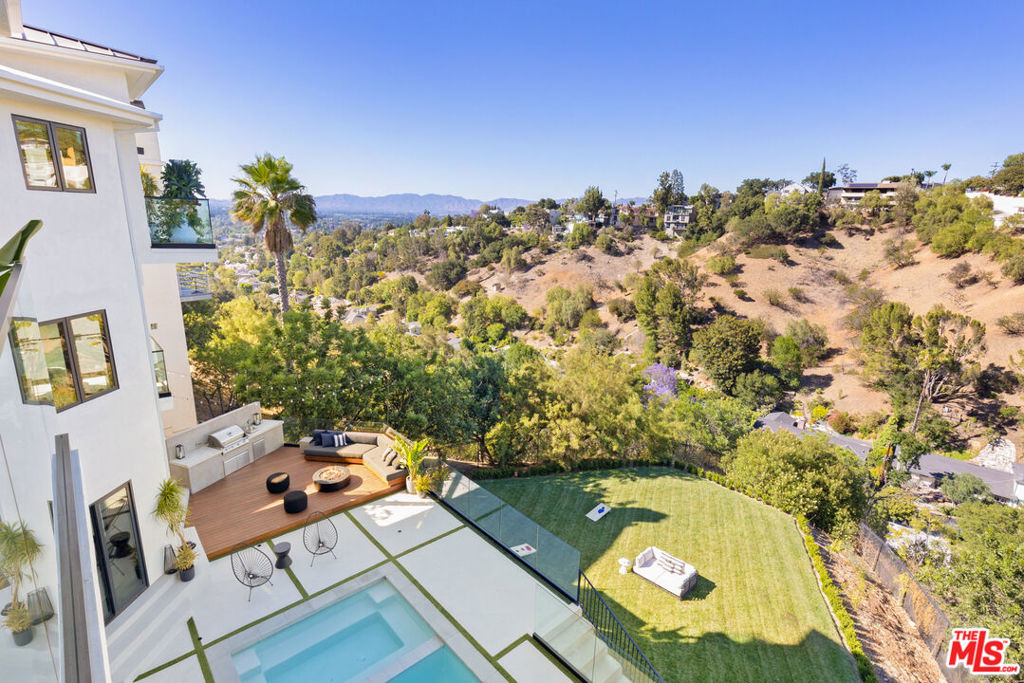 3656 Avenida Del Sol — photo