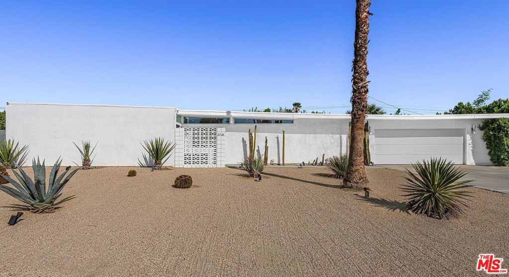 2326 E Finley Road — photo