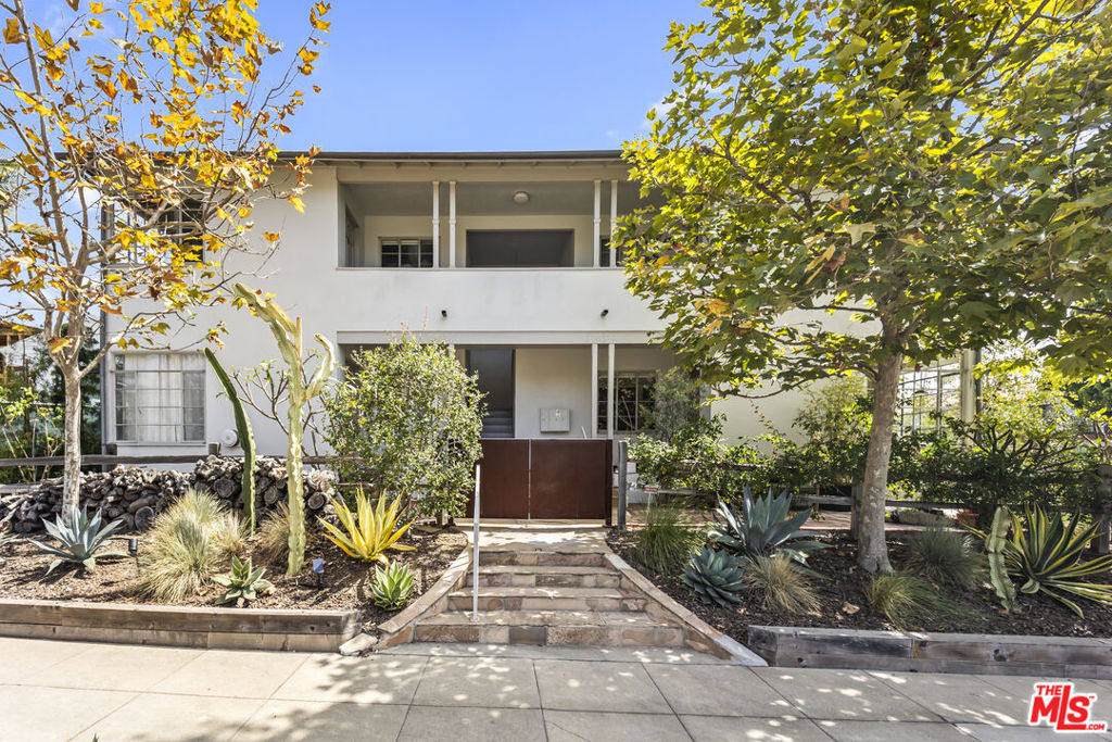 1807 Montana Ave D — photo