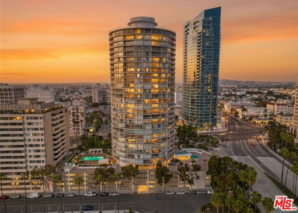 700 E Ocean Boulevard 1102 — photo