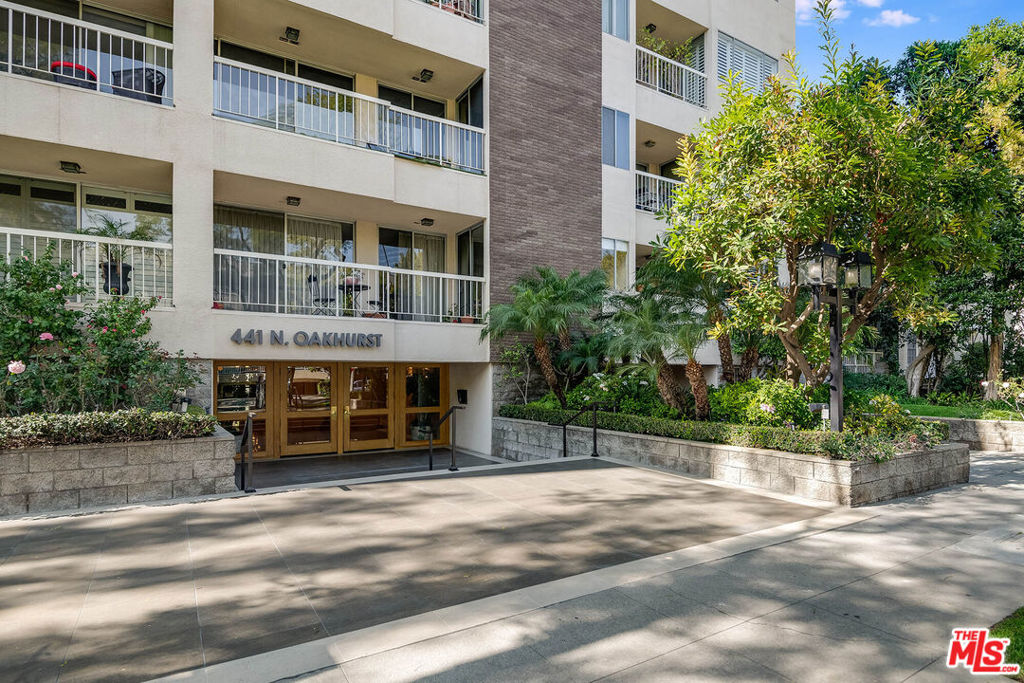 441 N Oakhurst Drive 304 — photo
