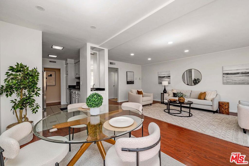 540 Kelton Avenue Unit 105 — photo