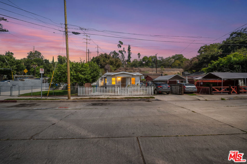 6407 La Riba Way — photo