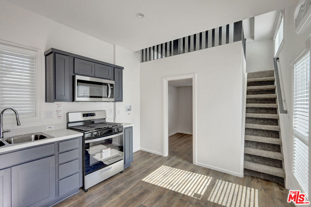 17650 Grand Avenue Unit 206 — photo