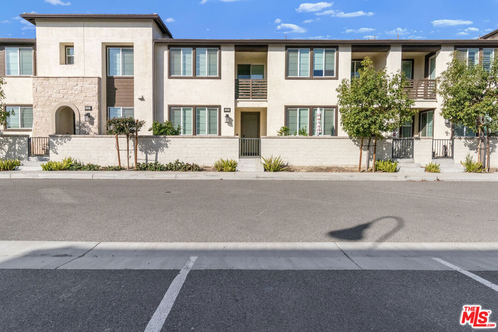 3970 S Oasis Paseo 222 — photo