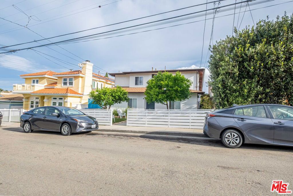 2107 Pullman Lane E, Redondo Beach, CA 90278 — photo 2