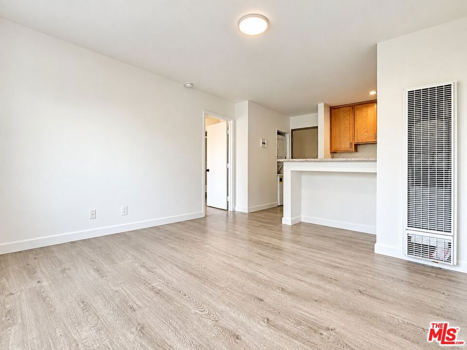 1240 S Bronson Avenue 7 — photo