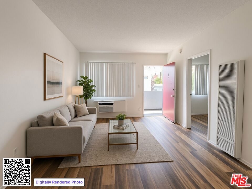 1133 W 36th Place 7 — photo