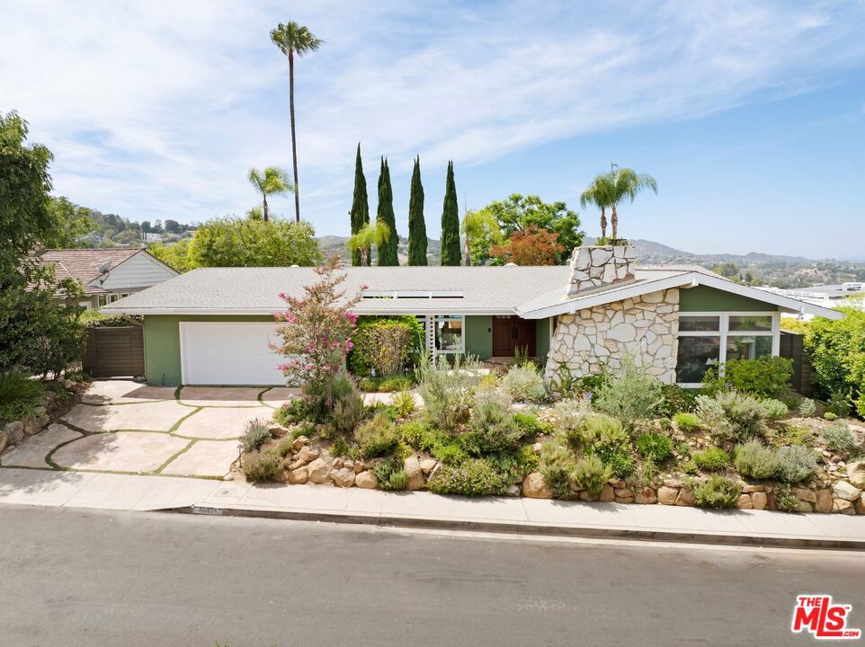 3617 Cody Road — photo