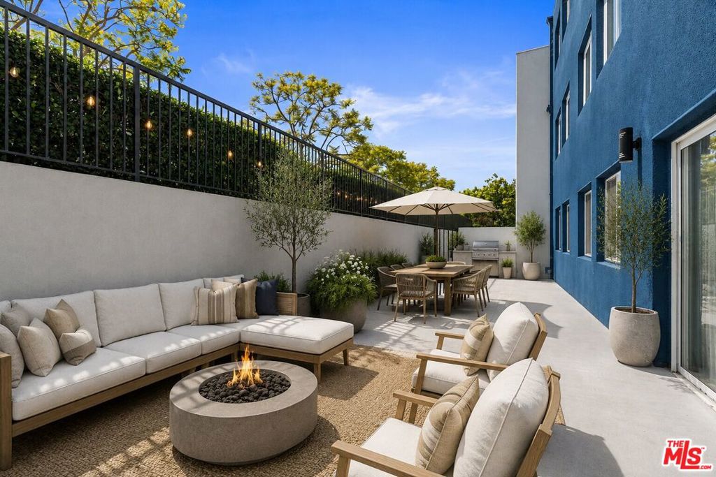 16100 W Sunset Boulevard 109 — photo