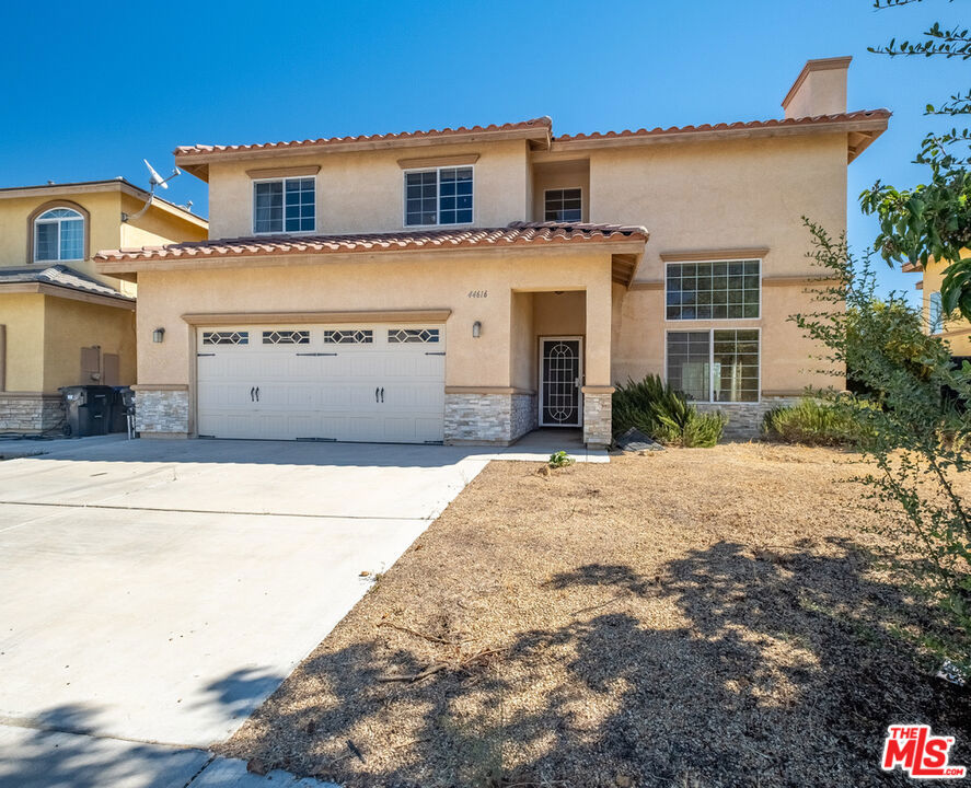 44616 Driftwood Street — photo