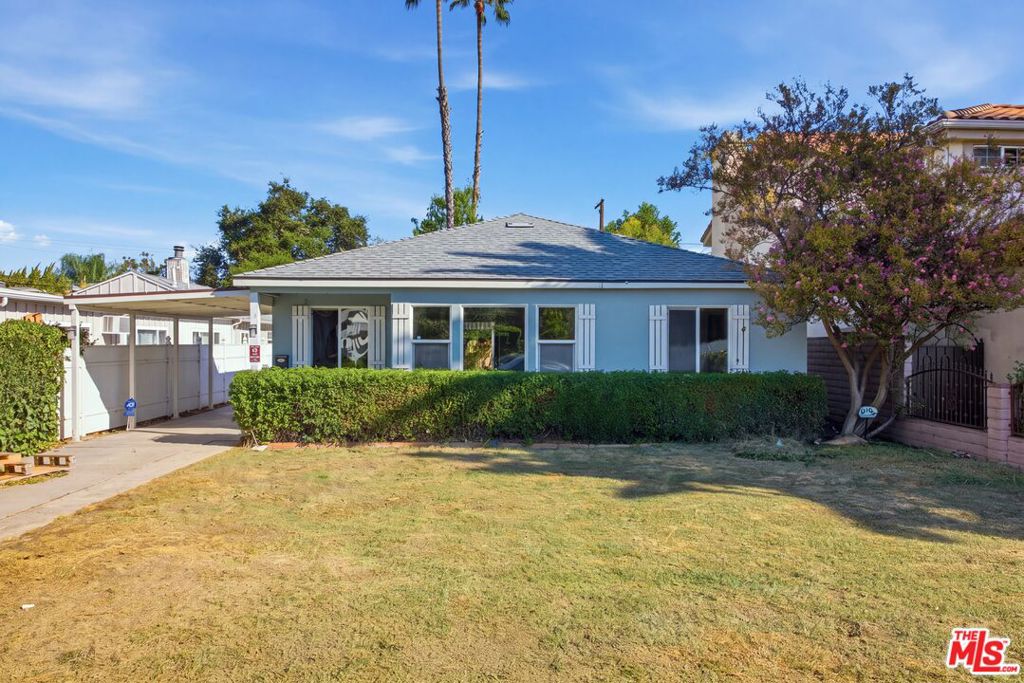 14707 Addison Street — photo