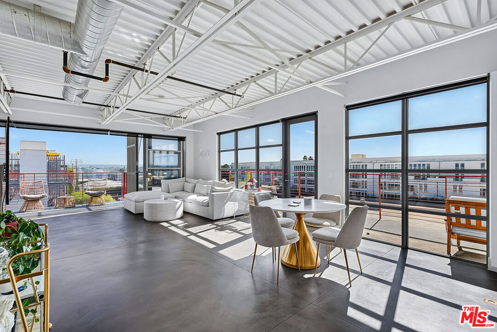 4141 Glencoe Avenue Unit 511 — photo