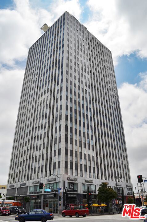 3810 Wilshire Boulevard 510 — photo