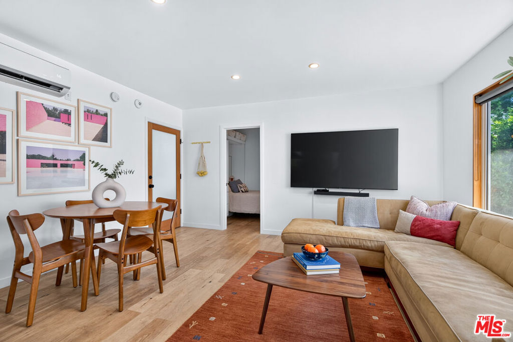 2135 Bellevue Avenue Unit 12 — photo