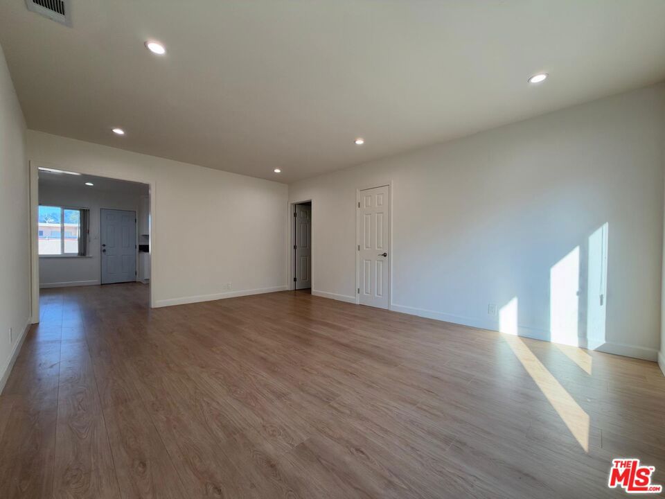 415 Fischer Street Apt. C — photo