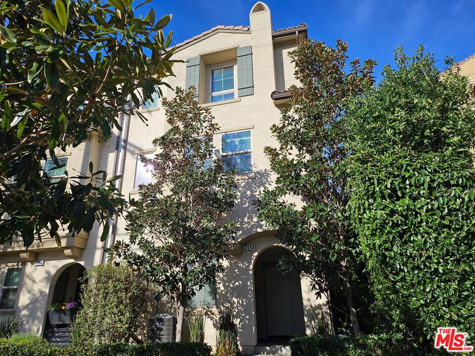 7256 N Cherry Lane — photo
