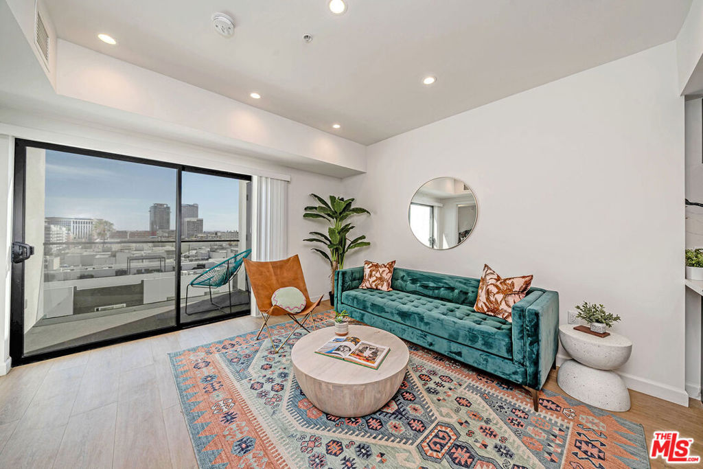 321 Oxford Avenue Ph6 — photo