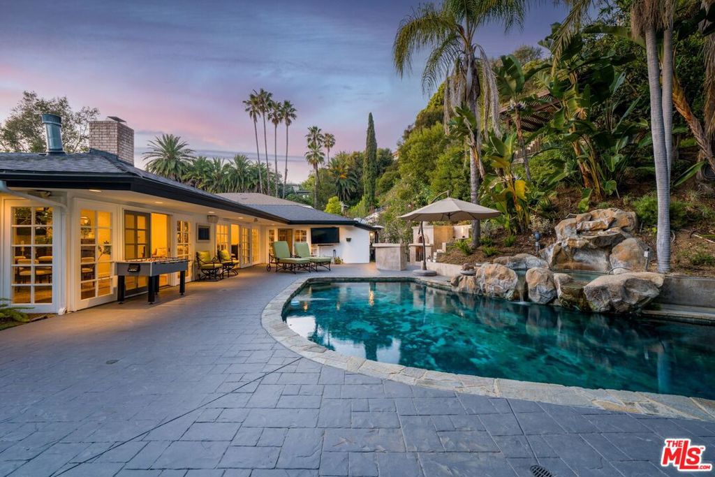 9023 Alto Cedro Drive — photo