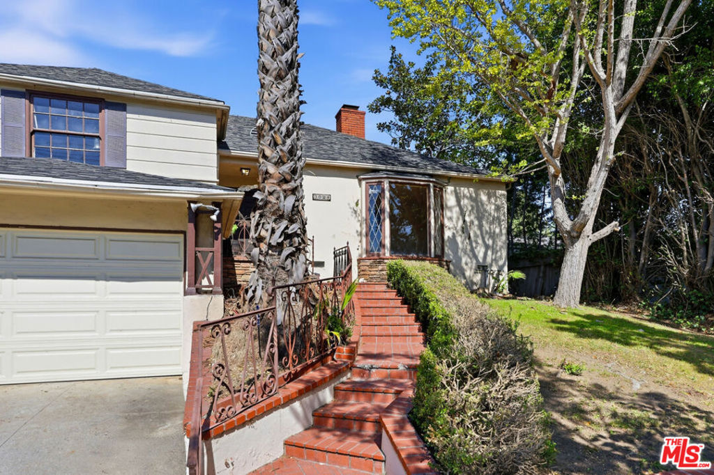 3024 Manning Avenue — photo