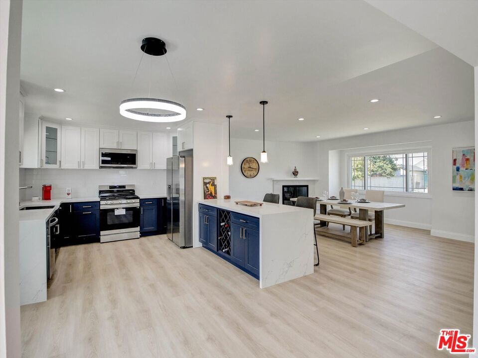 10315 Condon Avenue — photo