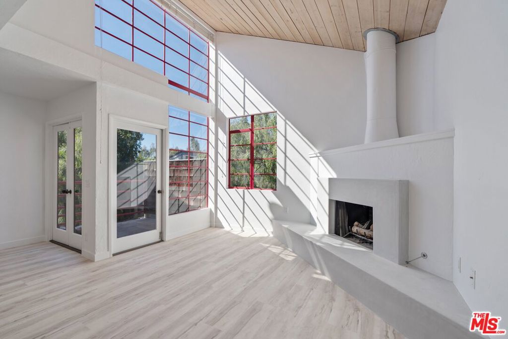 29235 Heathercliff Road Unit 11 — photo