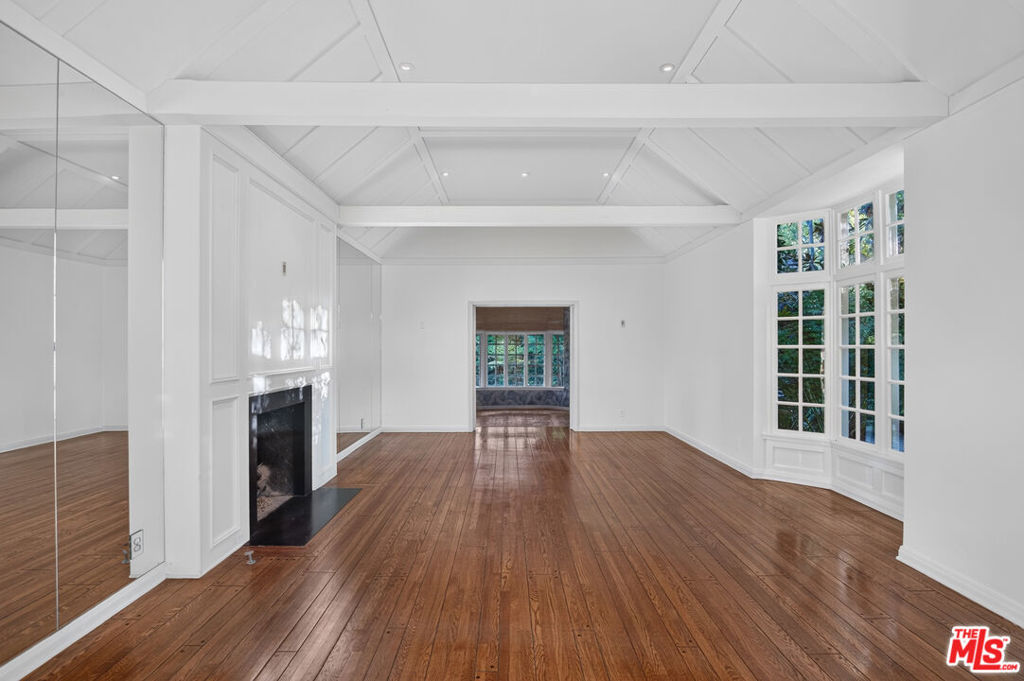 602 Foothill Road, Beverly Hills, CA 90210 — photo 2
