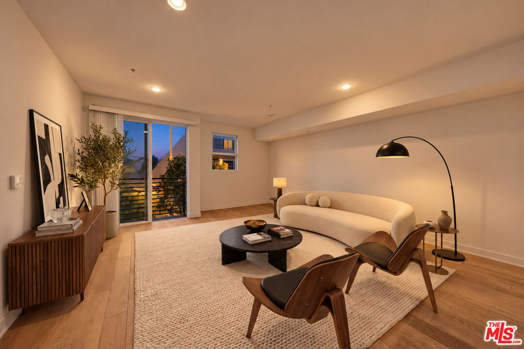 436 S Virgil Avenue Unit 308 — photo