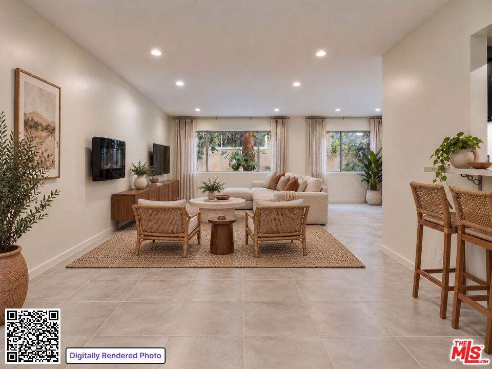 1025 N Kings Road Unit 119 — photo