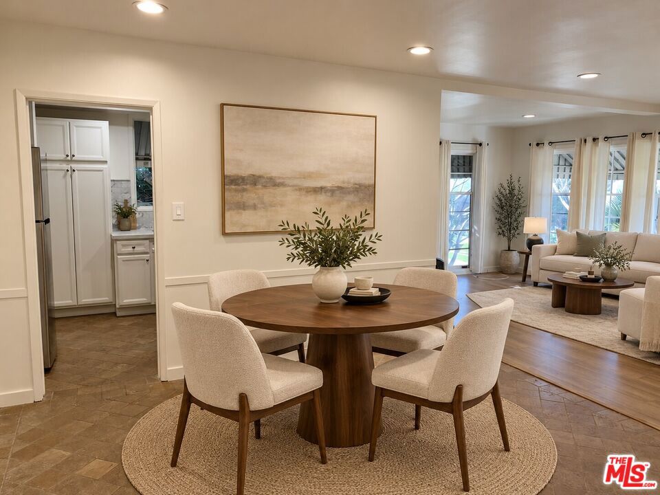 450 S Rexford Drive Unit 4 — photo