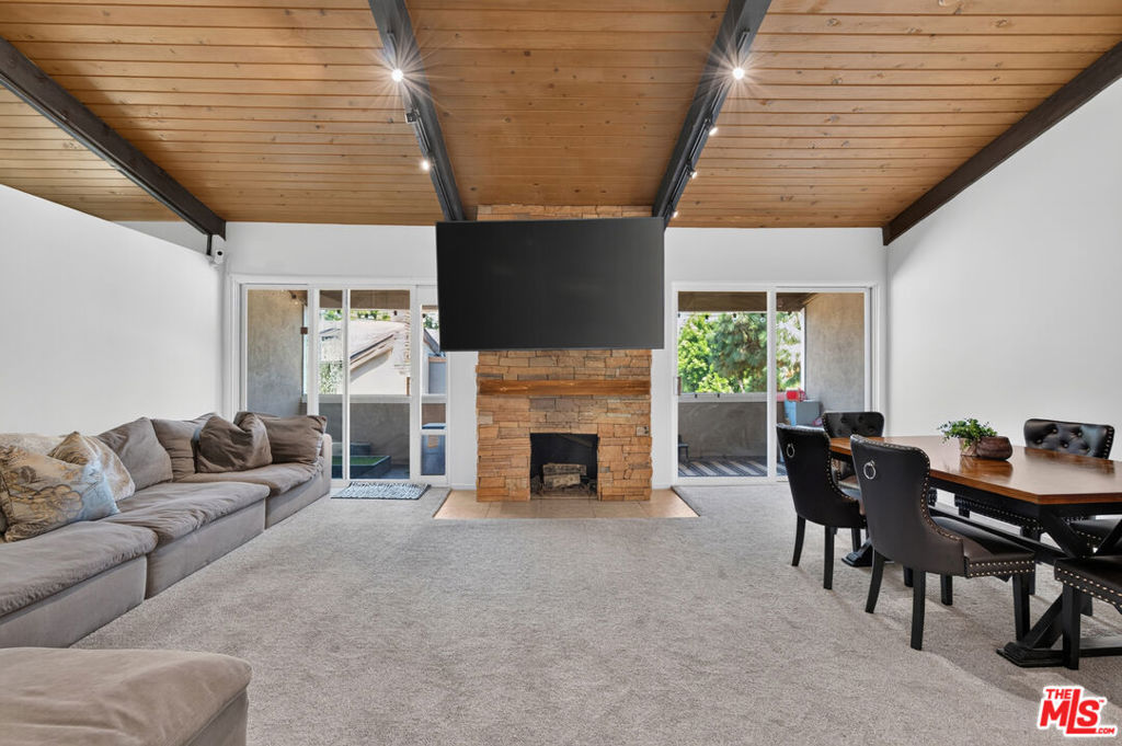 6315 Green Valley Circle Unit 300 — photo
