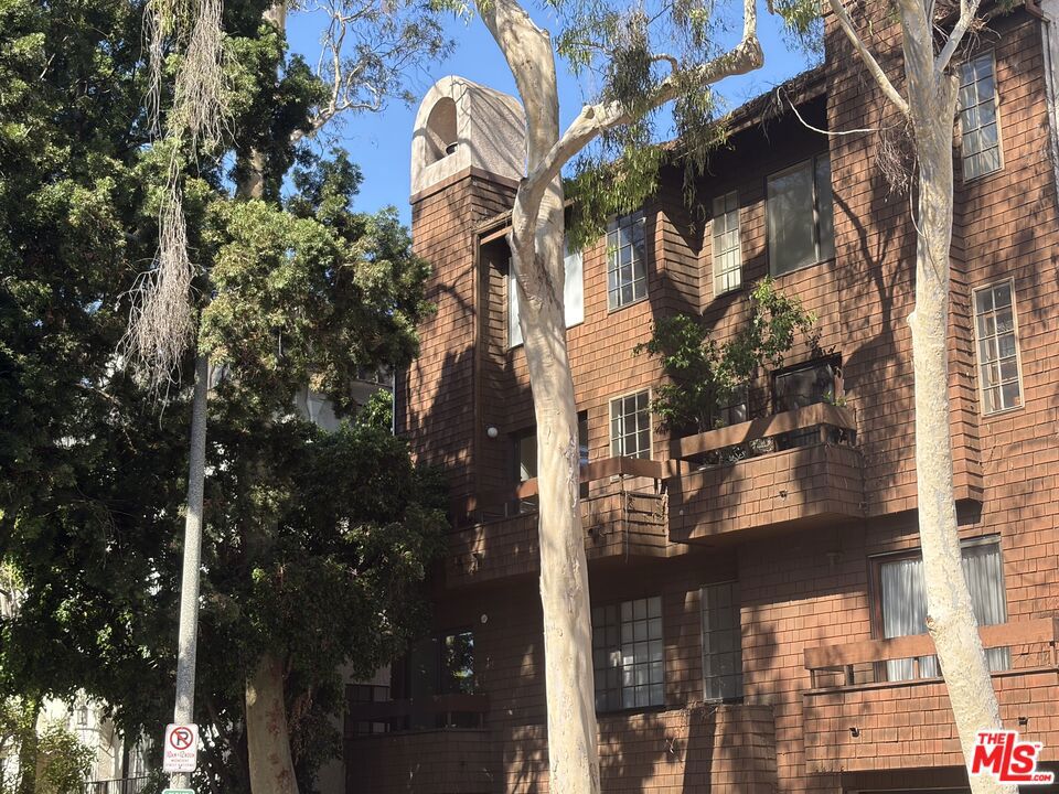 12815 Caswell Avenue Unit 105 — photo