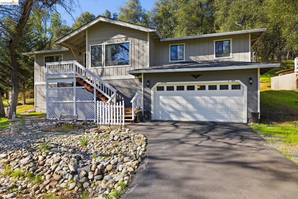 12796 Cresthaven Dr — photo