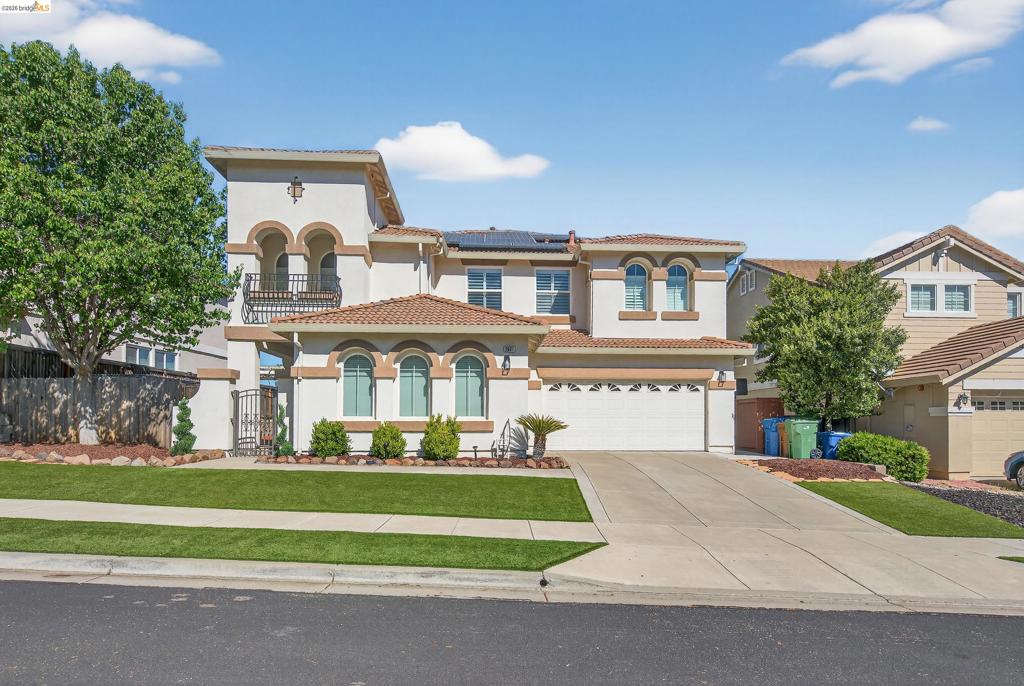 2631 Torrey Pines Dr — photo
