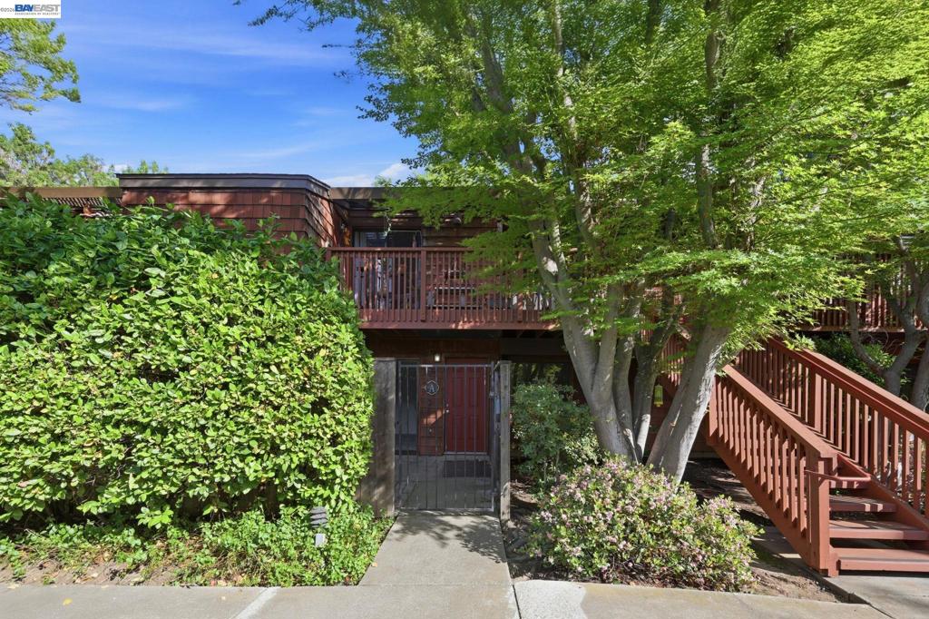 1455 Latour Ln 13 — photo