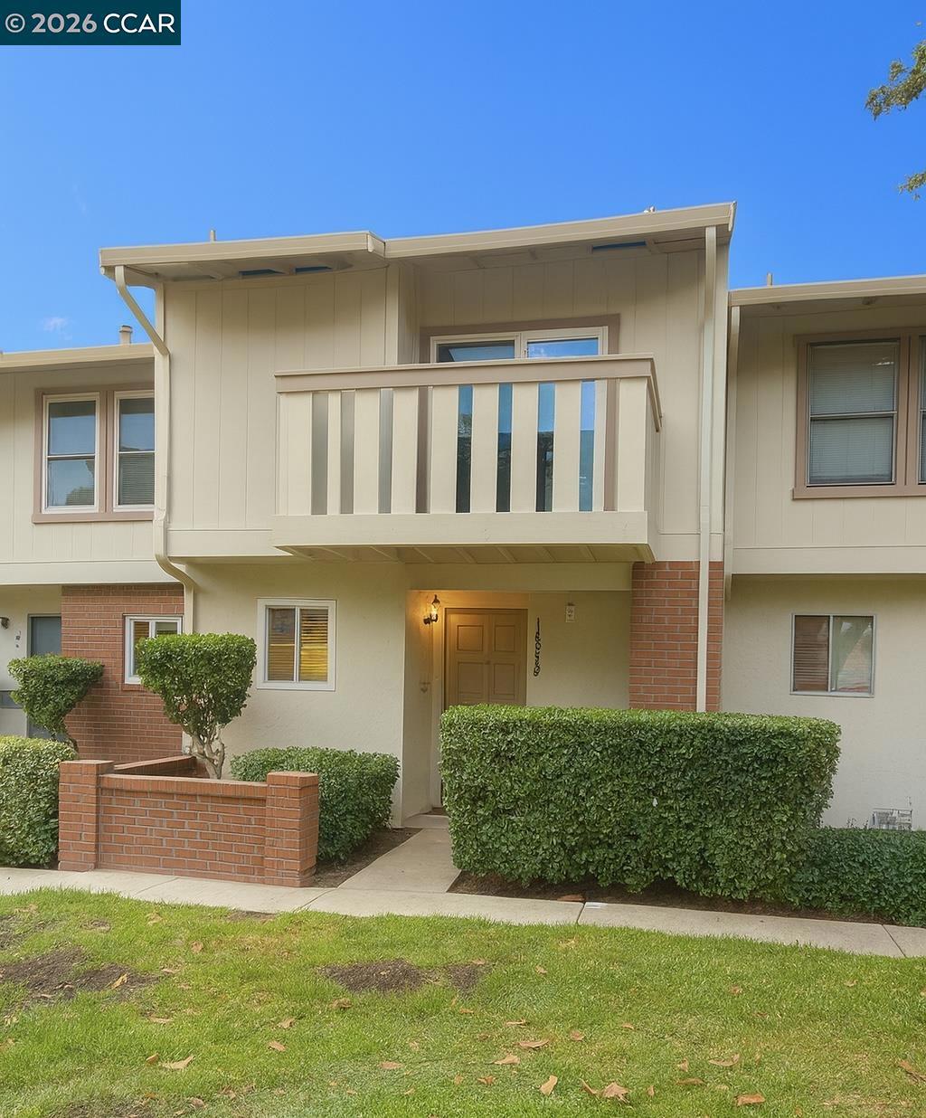 1815 Wildbrook Ct C — photo