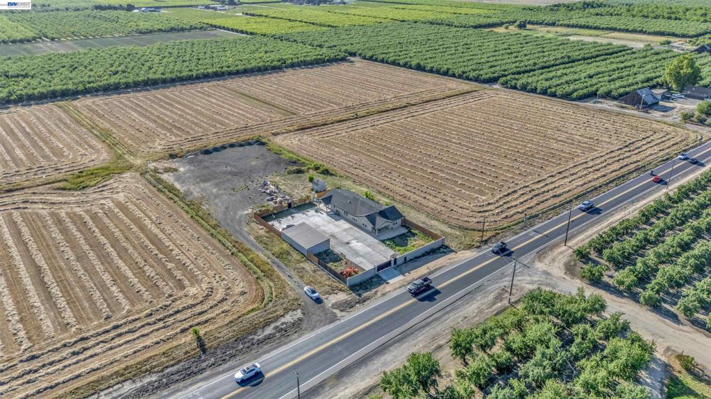 5825 Geer Road, Hughson, CA 95326 — photo 2