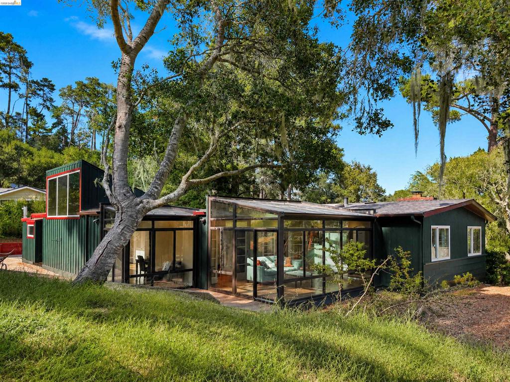 249 Mar Vista Dr — photo