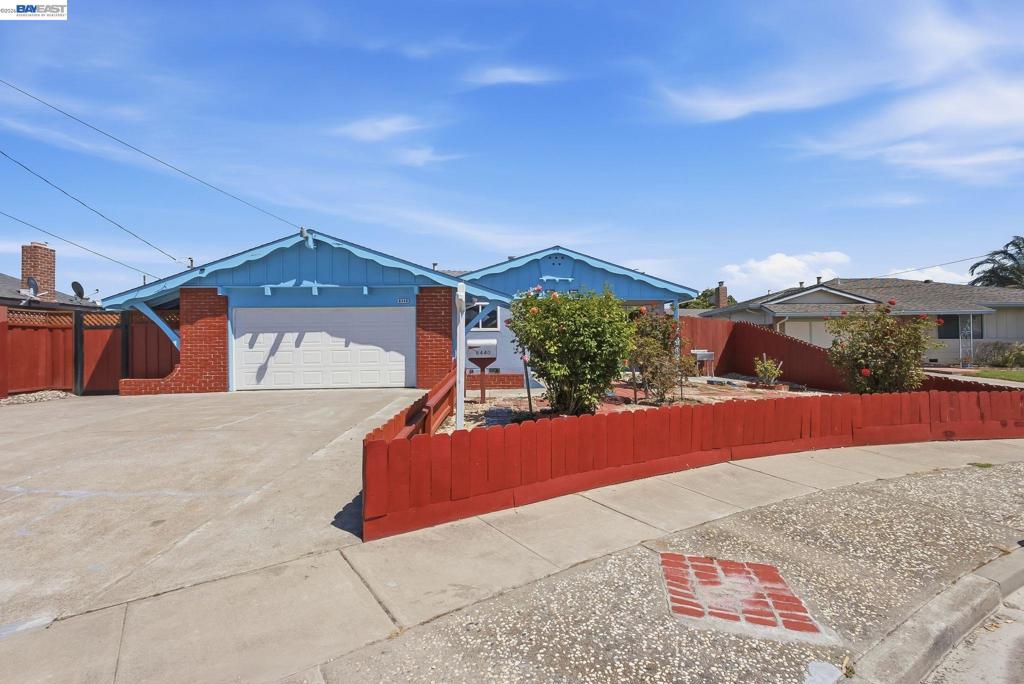6440 Lotus Ct — photo