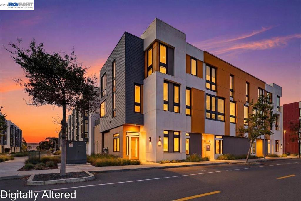 140 Coronado Ave — photo
